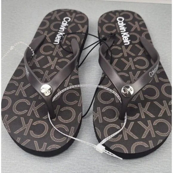 Women’s Sandals Flipflops  Size 6M Calvin klein  Brown Multi Logo Print - Picture 3 of 8